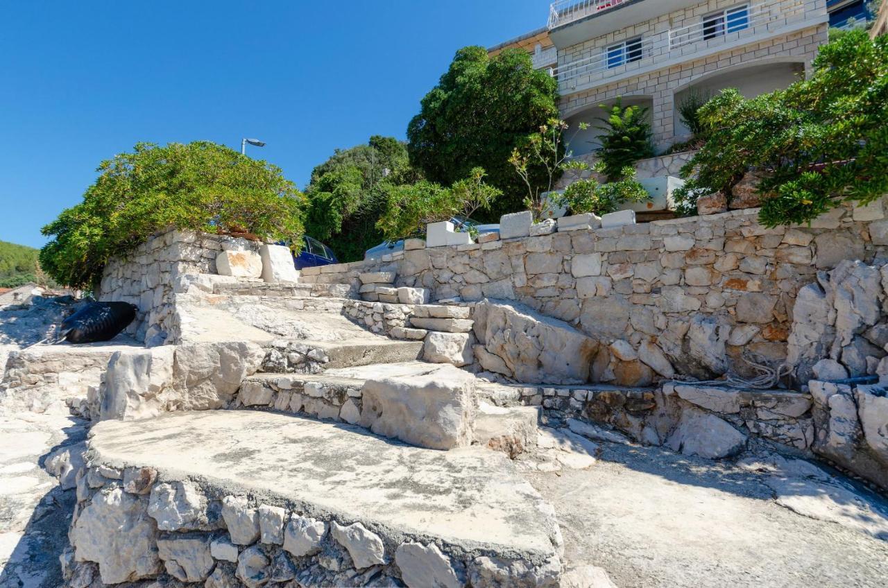 Apartments By The Sea Zavalatica, Korcula - 187 외부 사진